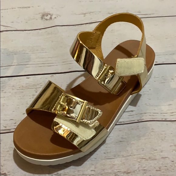 Girls gold sandals size 2 - Picture 5 of 5